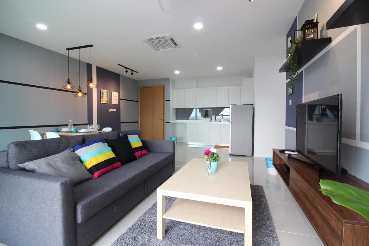 Suasana Residence By Nest Home Τζόχορ Μπάχρου Εξωτερικό φωτογραφία